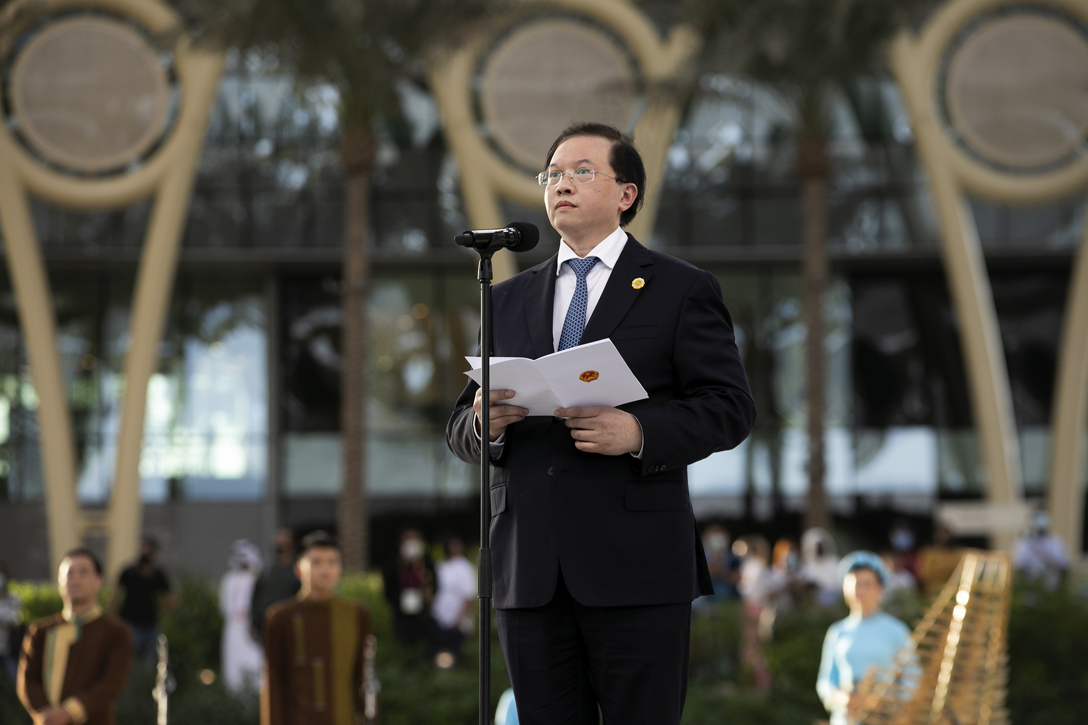 Thứ trưởng Bộ VHTTDL Tạ Quang Đông phát biểu khai mạc chương trình Nghệ thuật Dòng chảy bất tận tại Expo Dubai